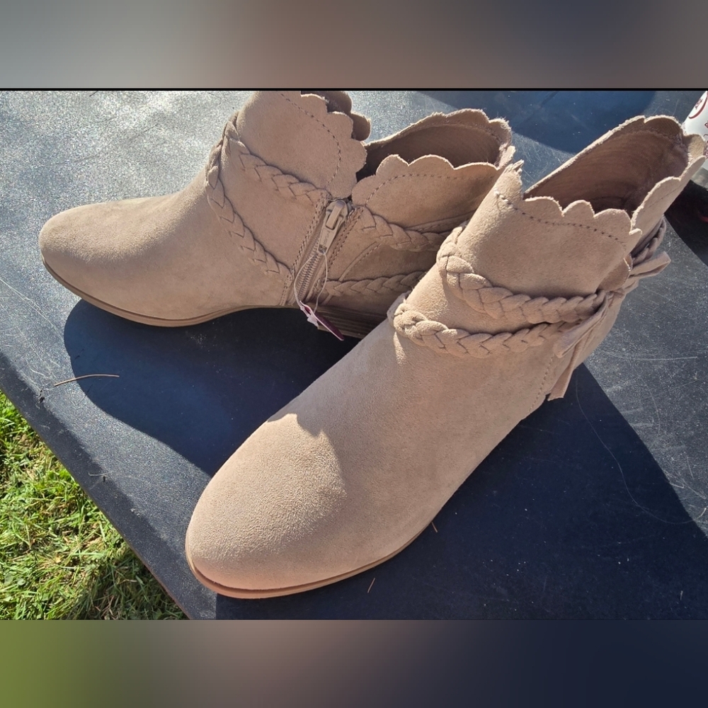 S0 ankle boots